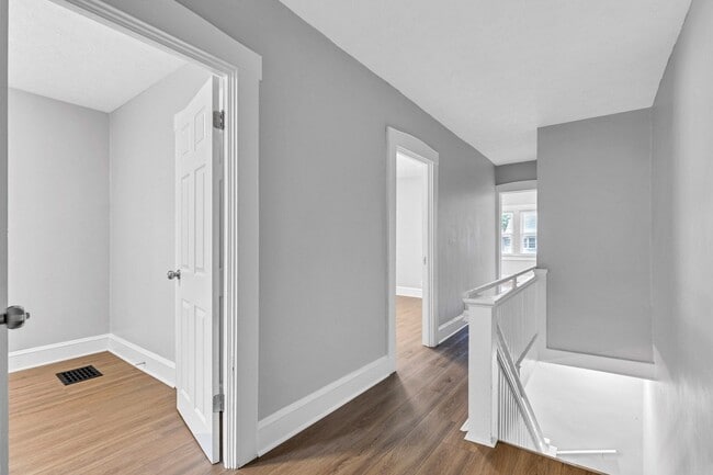 Building Photo - 3628 Birchwood Ave