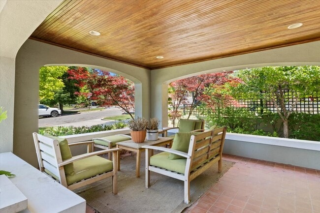 Building Photo - 1442 Federal Way