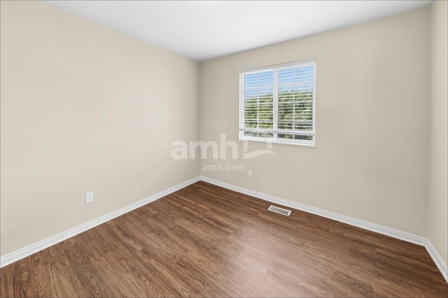 Building Photo - 2475 W 1325 N