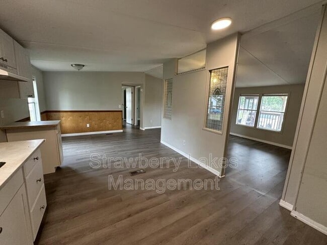 Building Photo - 10317 S County Rd 39