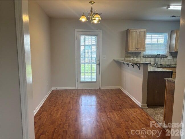 Building Photo - 1426 Peach Park Ln