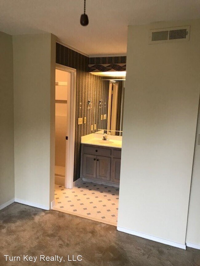 Building Photo - 177 Old Montgomery Hwy