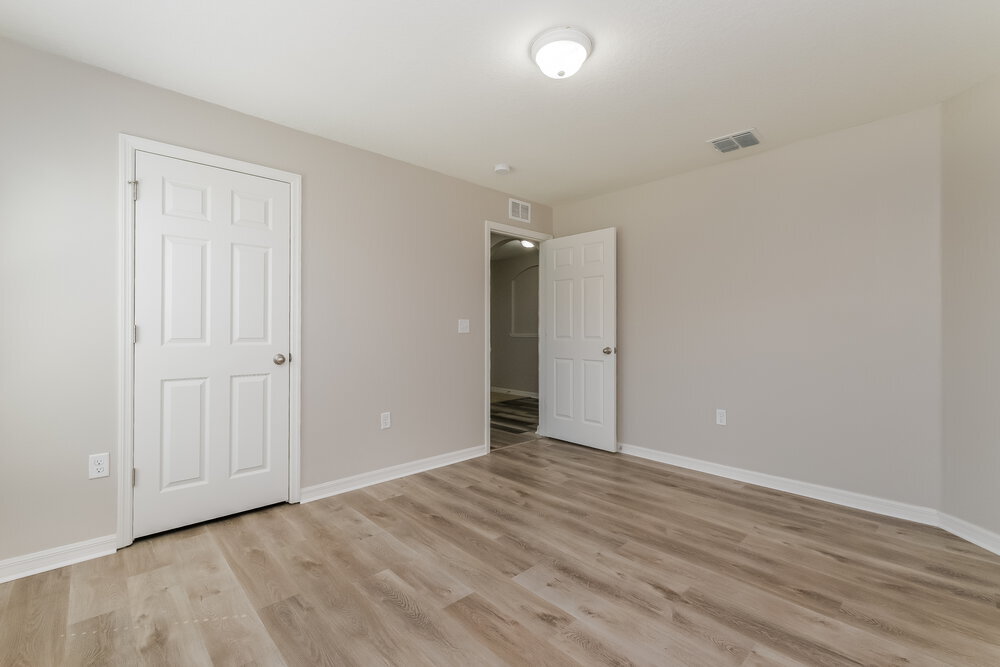 Building Photo - 6643 Wirevine Dr