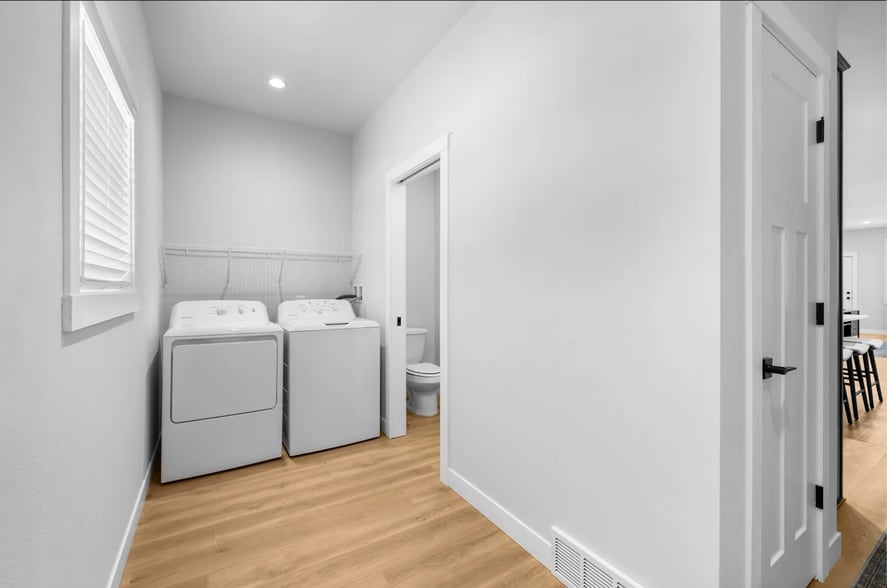 Building Photo - 3132 W Laux Dr