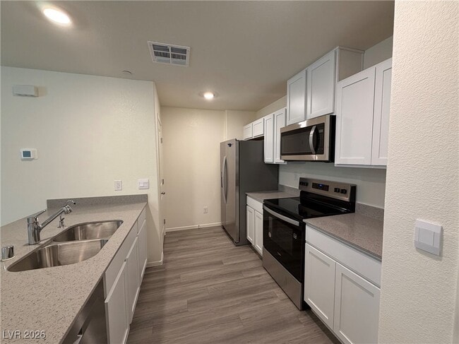 Building Photo - 6169 Aster Gdn St