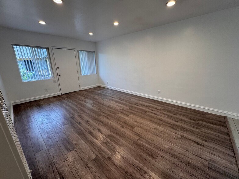 Building Photo - 7139 Whitsett Ave