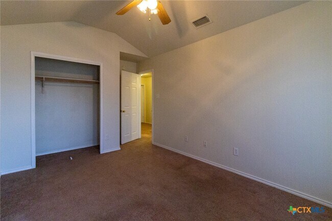Building Photo - 3803 Lyna Ct