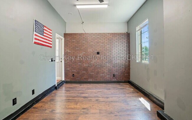 Building Photo - 229 Wisteria Ln