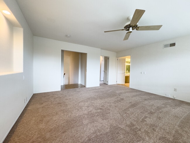 Building Photo - 2274 Caminito Castillo