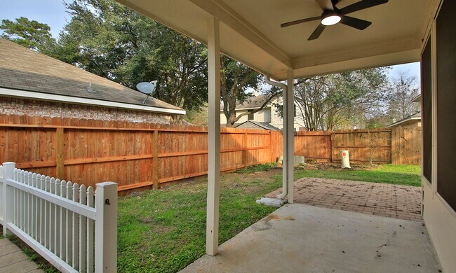 Building Photo - 34 Drifting Shadows Cir