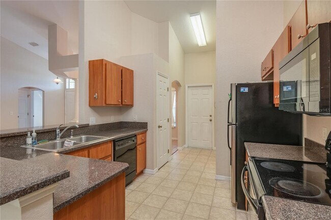 Building Photo - 6375 SW 63rd St