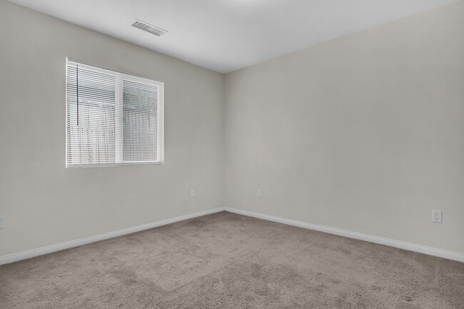 Building Photo - 7695 Freda Ave