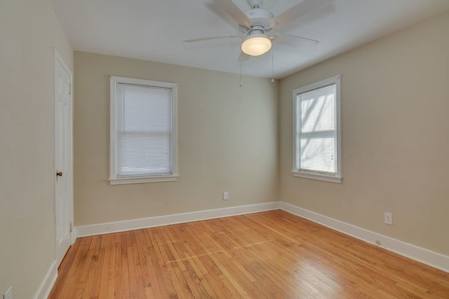 Building Photo - 2722 Oakland Avenue
