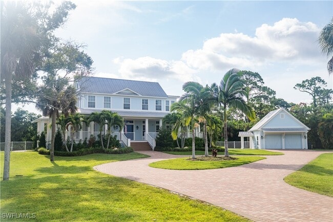 Primary Photo - 7252 Lake Dr