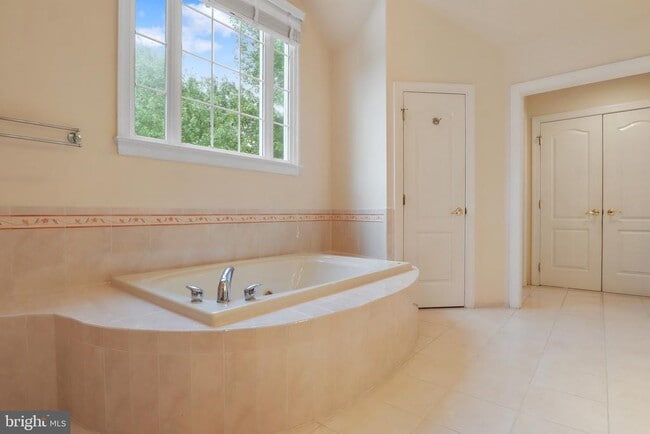 Building Photo - 13309 Big Cedar Ln