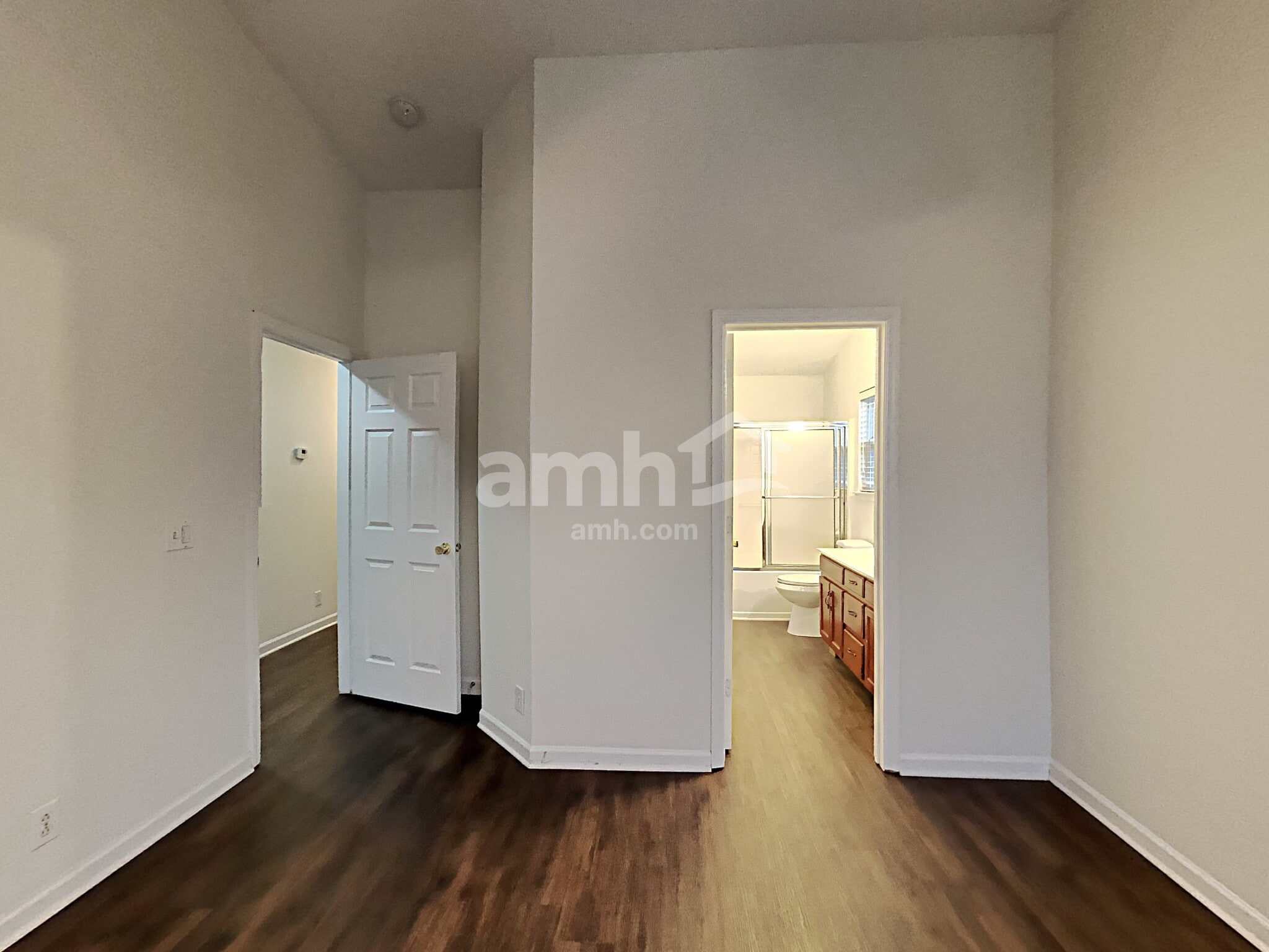 Building Photo - 2805 River Bend Dr