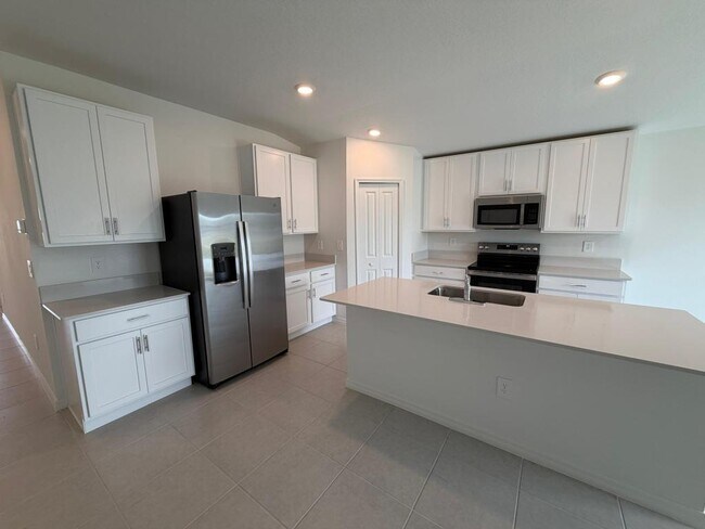 Building Photo - 2167 Lone Oak Ln