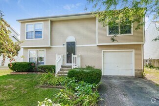 Building Photo - 1574 Autumn Village Dr