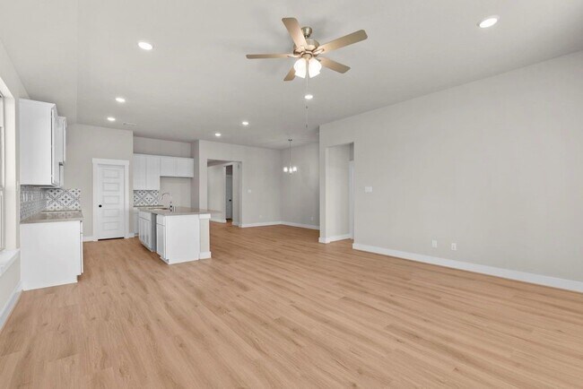 Building Photo - 2216 Inglenook Grv Dr
