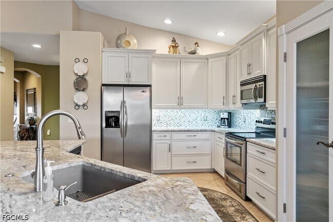 Building Photo - 12021 Brassie Cir