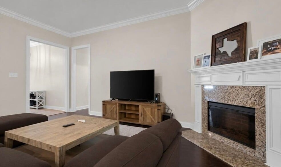 Building Photo - 11656 Brookstone Dr