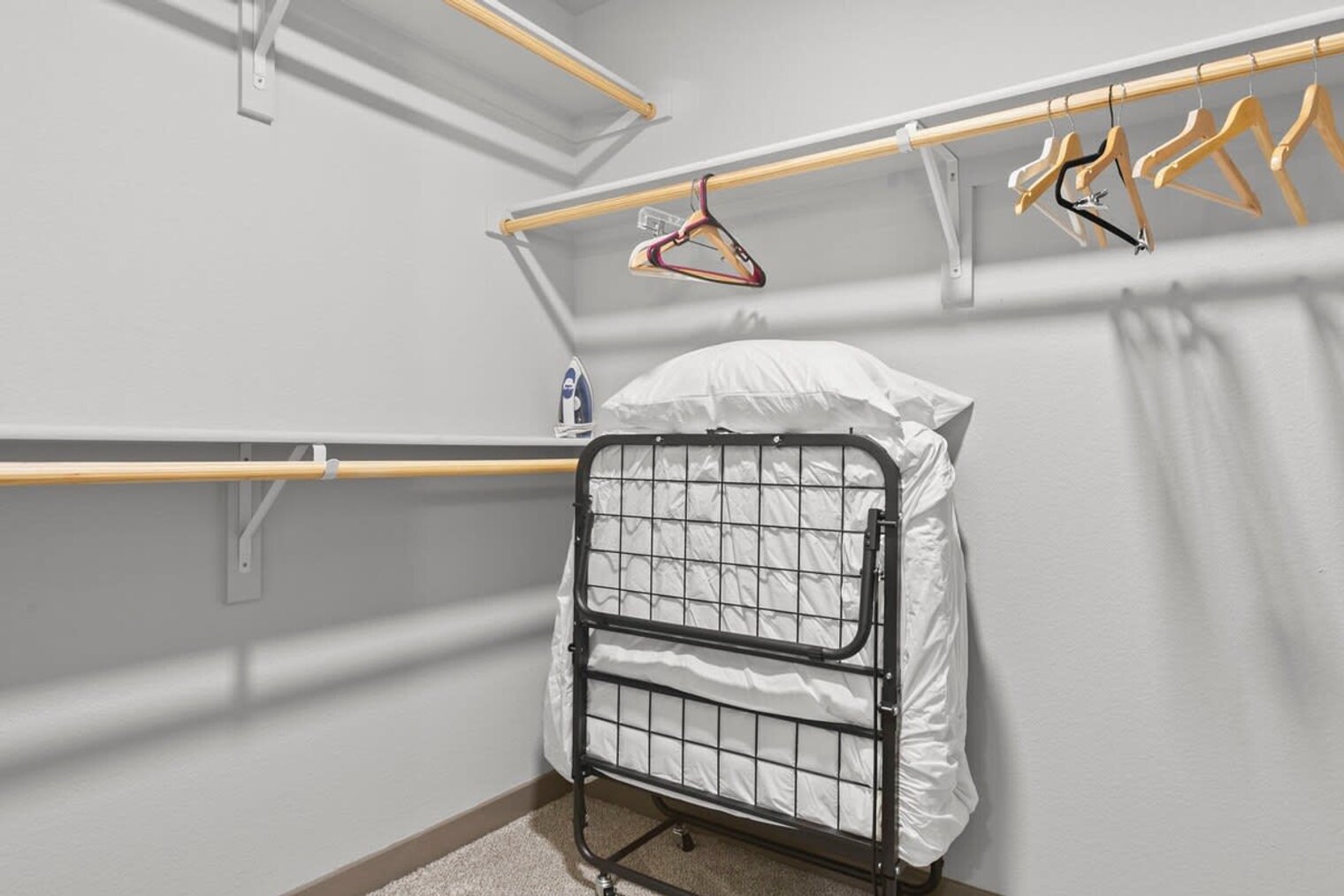 Building Photo - 400 N 2nd Ave