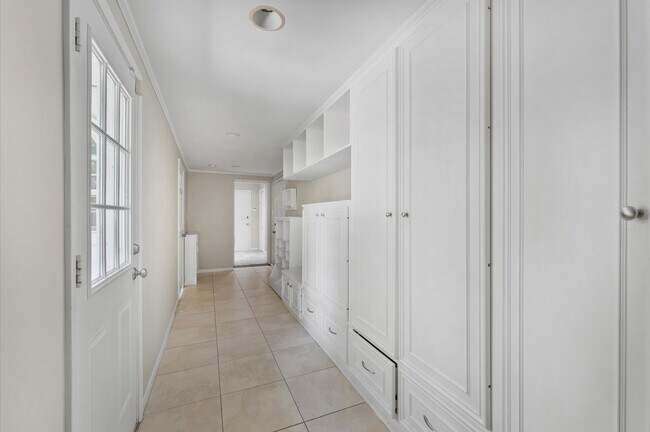 Building Photo - 3510 Elmridge St