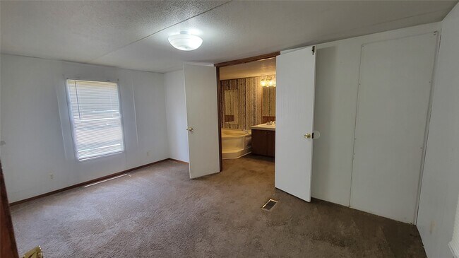 Building Photo - 13058 Aspen Way Ct