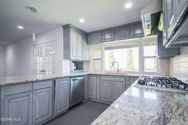 Building Photo - 1709 Pete Brown Pl