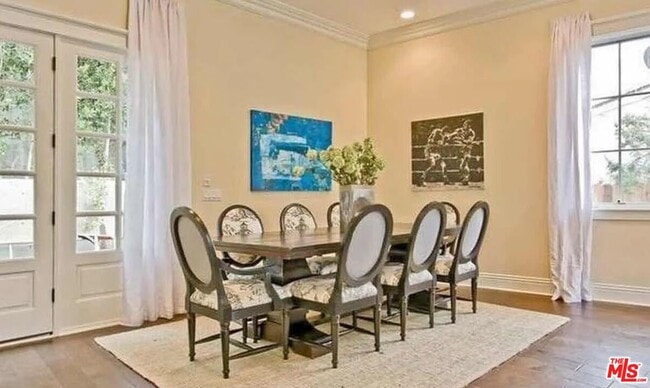 Building Photo - 580 N Kenter Ave