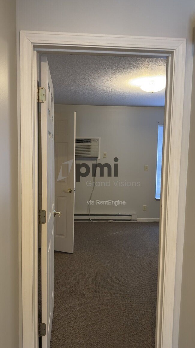 Building Photo - 1308 Arthur Ave