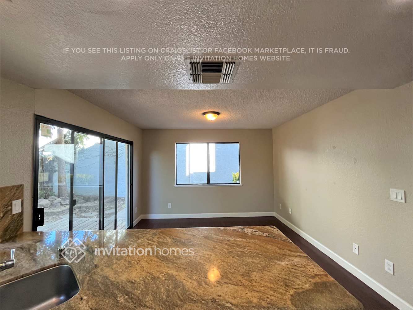 Building Photo - 2272 Sandcastle Way