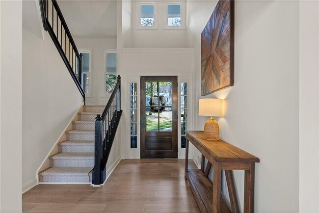 Building Photo - 181 Arrowood Ln