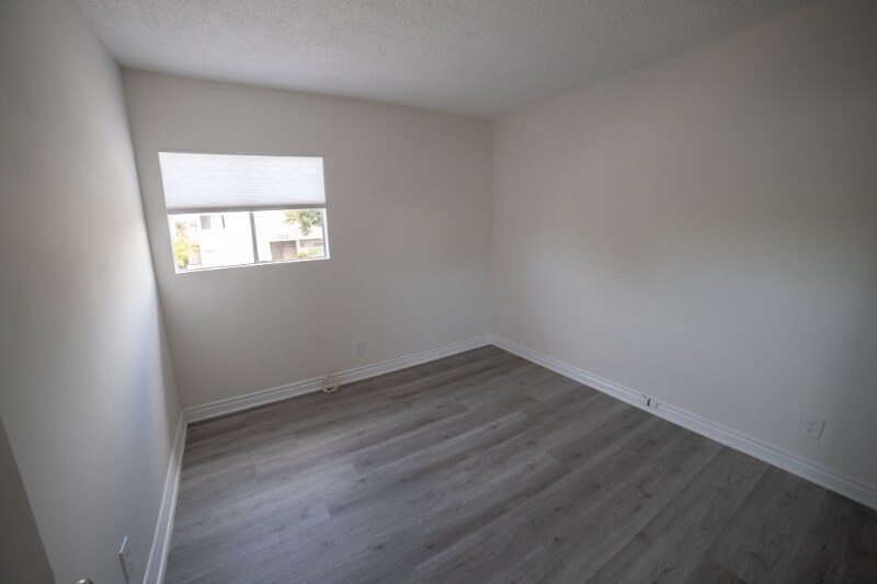 Building Photo - 1315 Ocean Park Blvd