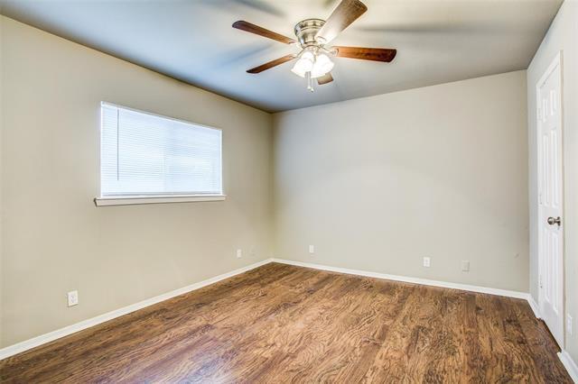 Building Photo - 3825 Camelot St