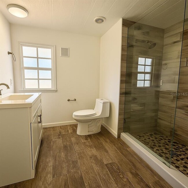 Building Photo - 2531 Byron St