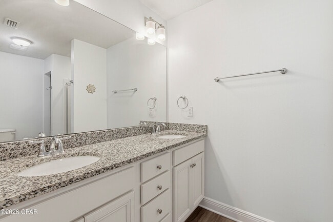 Building Photo - 7450 Shadow Lake Dr