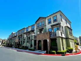 Building Photo - 1438 Cherry Cir