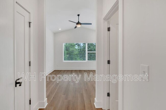 Building Photo - 3816 Tigerbelle Dr