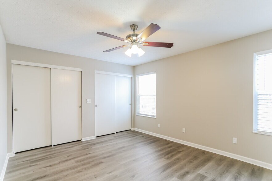 Building Photo - 1056 Leclerc Pl