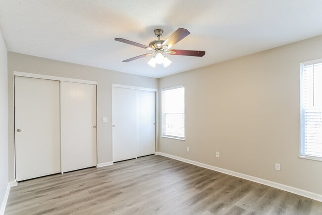 Building Photo - 1056 Leclerc Pl