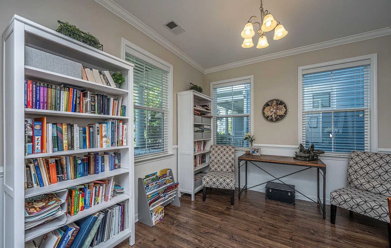 FrontRoom - 72 Crossandra Ave