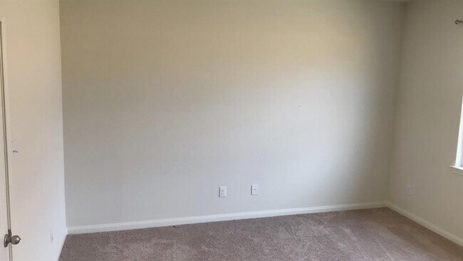 Building Photo - 20731 Solstice Point Dr