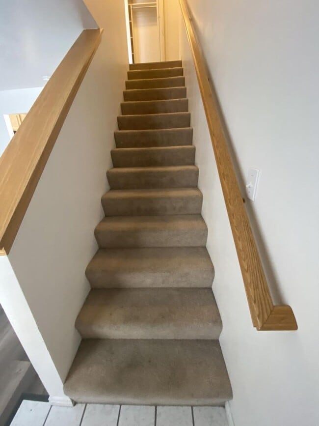 Building Photo - 295 W 600 N