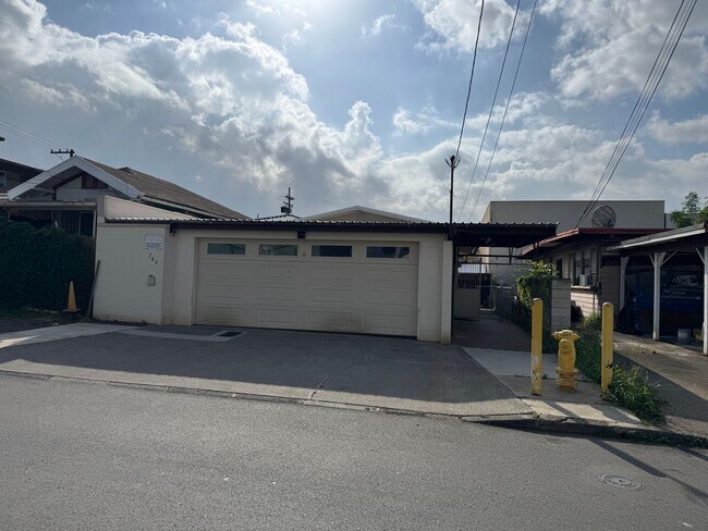 Building Photo - Single Family property on Gulick Ave in walking distance to business district