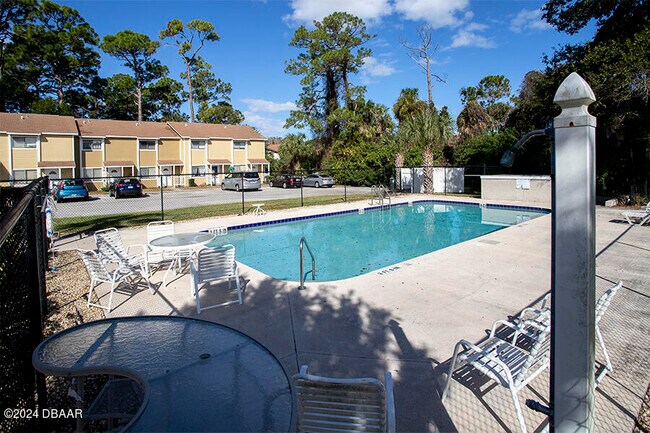 Building Photo - 480 Reed Canal Rd