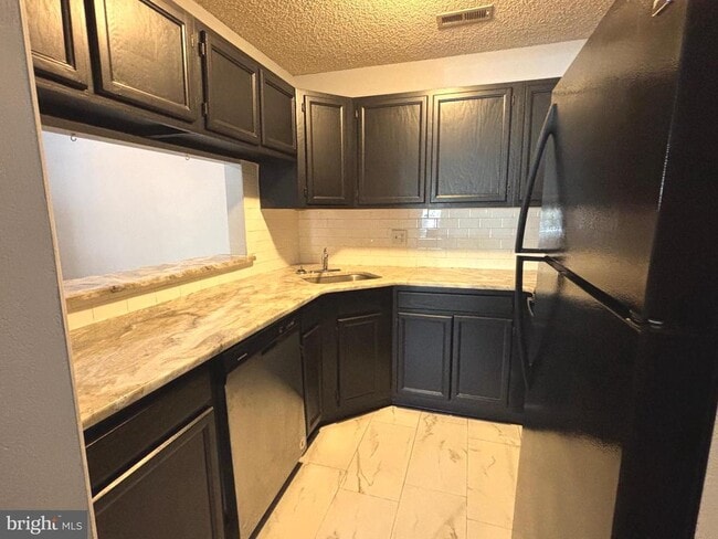 Building Photo - 4317A Aberdeen Dr