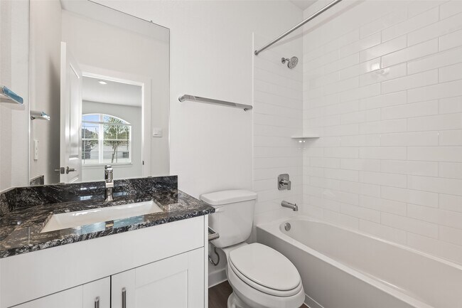 Building Photo - 426 Yellow Dandelion Ln