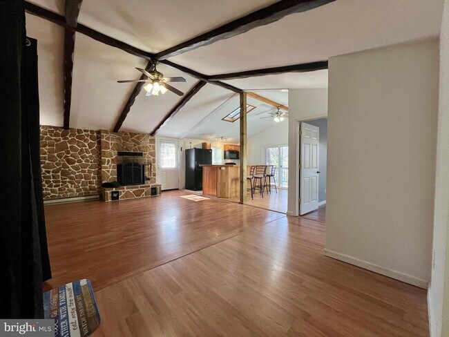 Building Photo - 117 Audubon Rd