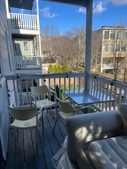 23 Tufts #2 - 23 Tufts St